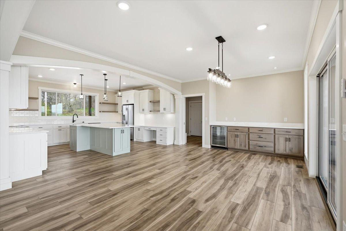 Kitchen & Dining.jpg