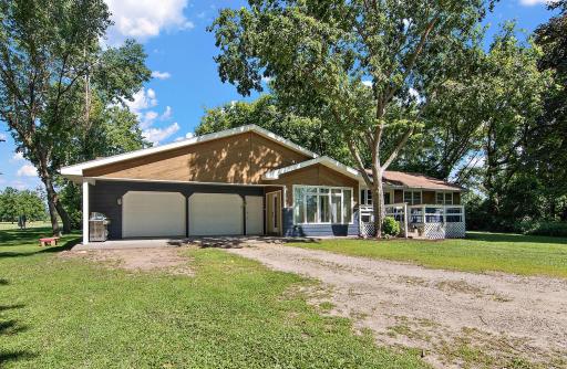 700 W Pleasure Drive, Litchfield, MN 55355