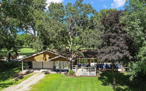 700 W Pleasure Drive, Litchfield, MN 55355