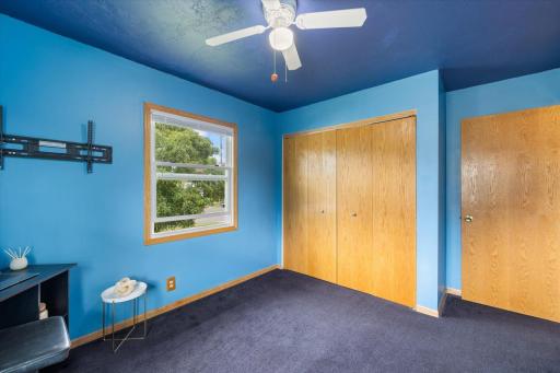 514 1st Avenue NW, Chisholm, MN 55719