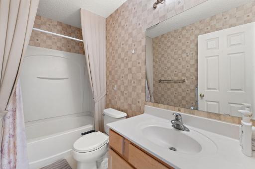 225 Heritage Lane, Circle Pines, MN 55014
