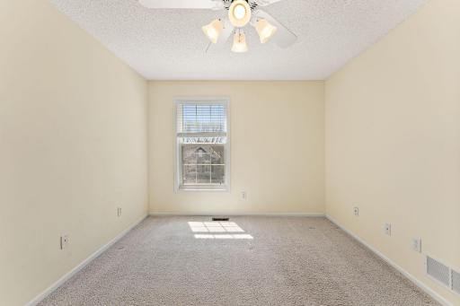 225 Heritage Lane, Circle Pines, MN 55014