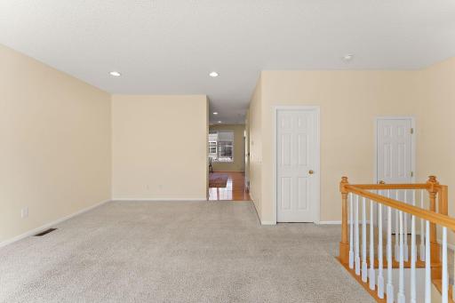 225 Heritage Lane, Circle Pines, MN 55014