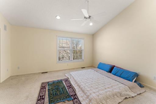 225 Heritage Lane, Circle Pines, MN 55014