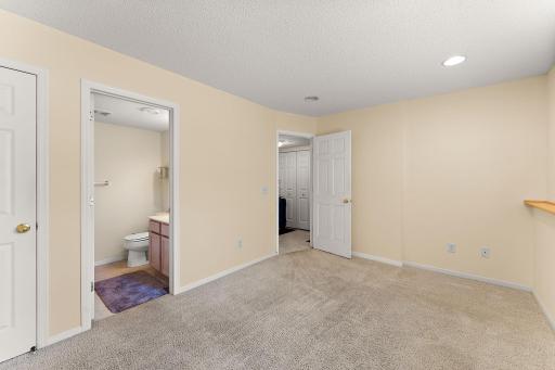 225 Heritage Lane, Circle Pines, MN 55014
