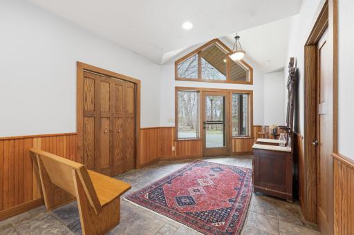 633 N Shore Drive, Detroit Lakes, MN 56501