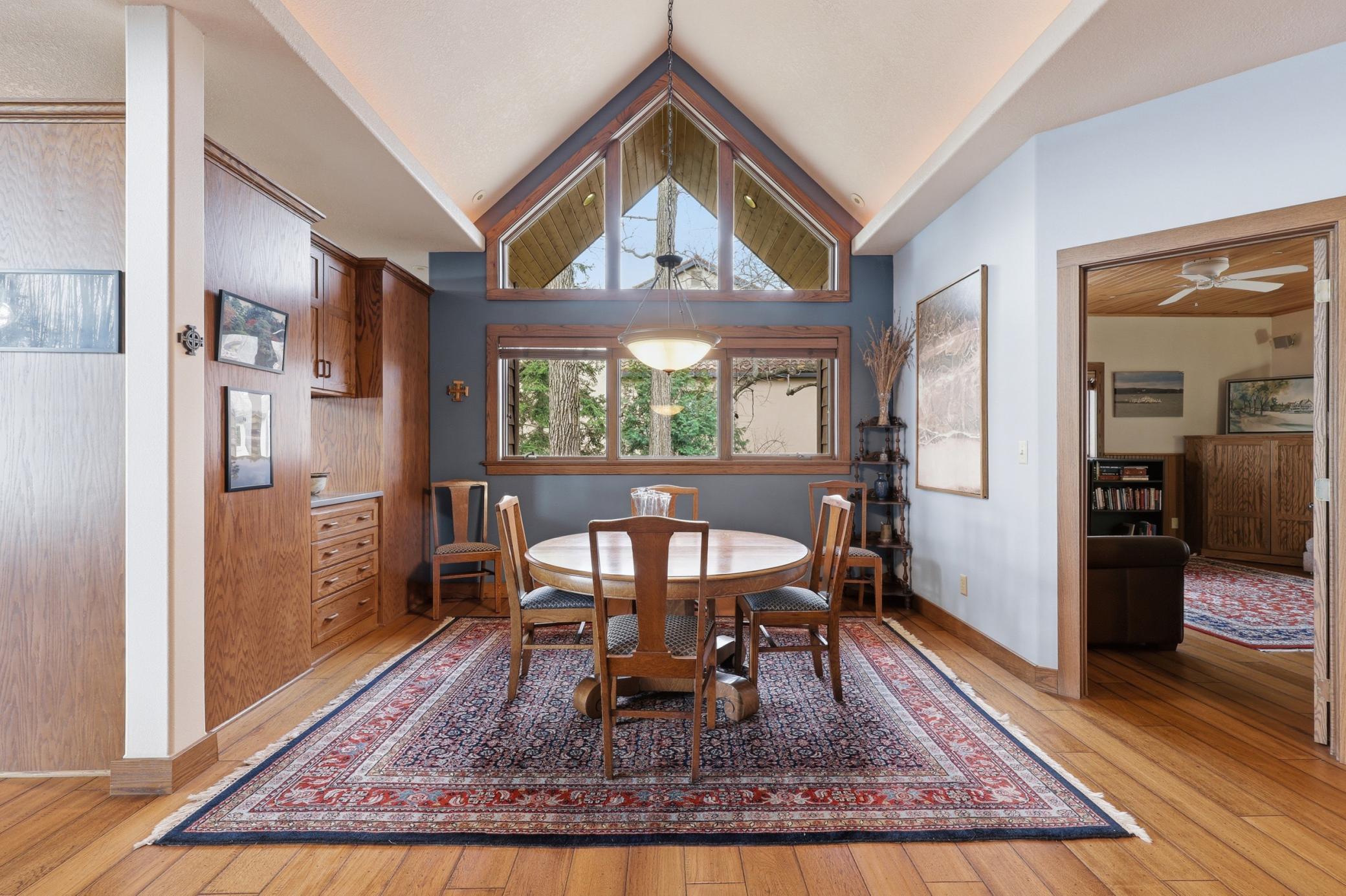 Dining room 2
