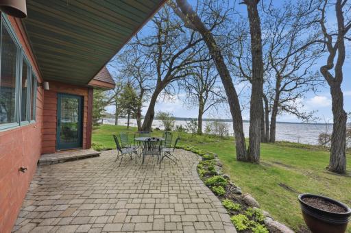 633 N Shore Drive, Detroit Lakes, MN 56501