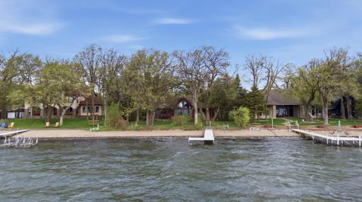 633 N Shore Drive, Detroit Lakes, MN 56501