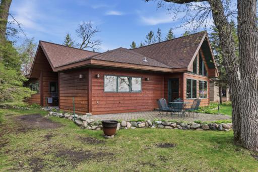 633 N Shore Drive, Detroit Lakes, MN 56501