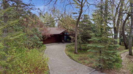 633 N Shore Drive, Detroit Lakes, MN 56501