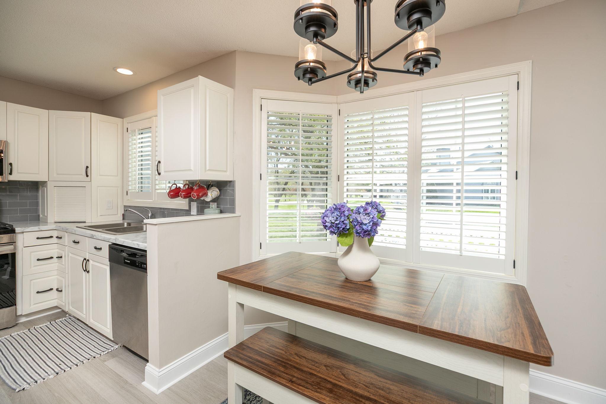 8-web-or-mls-08-Dining Room.jpg