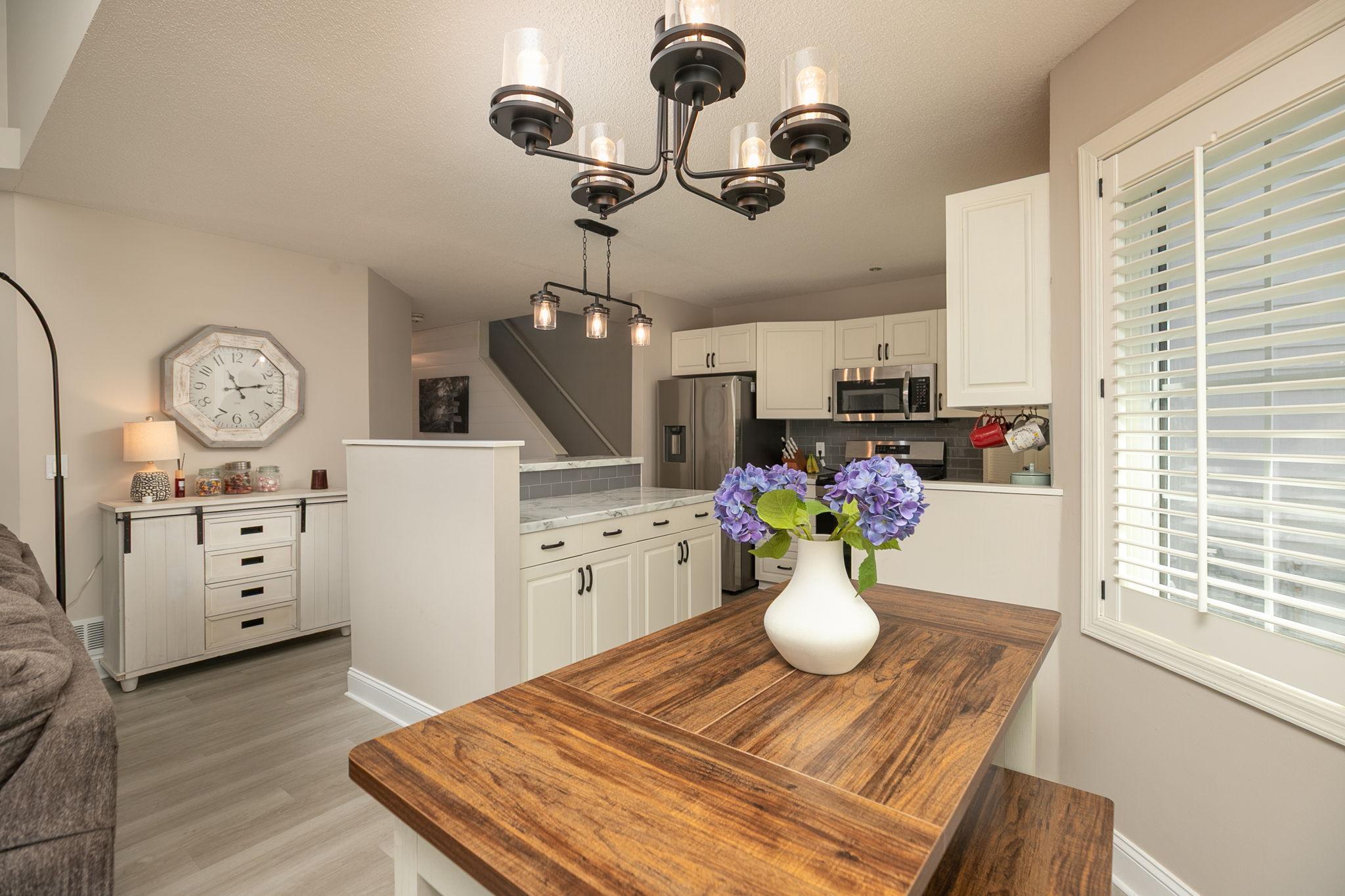 9-web-or-mls-09-Dining Room.jpg