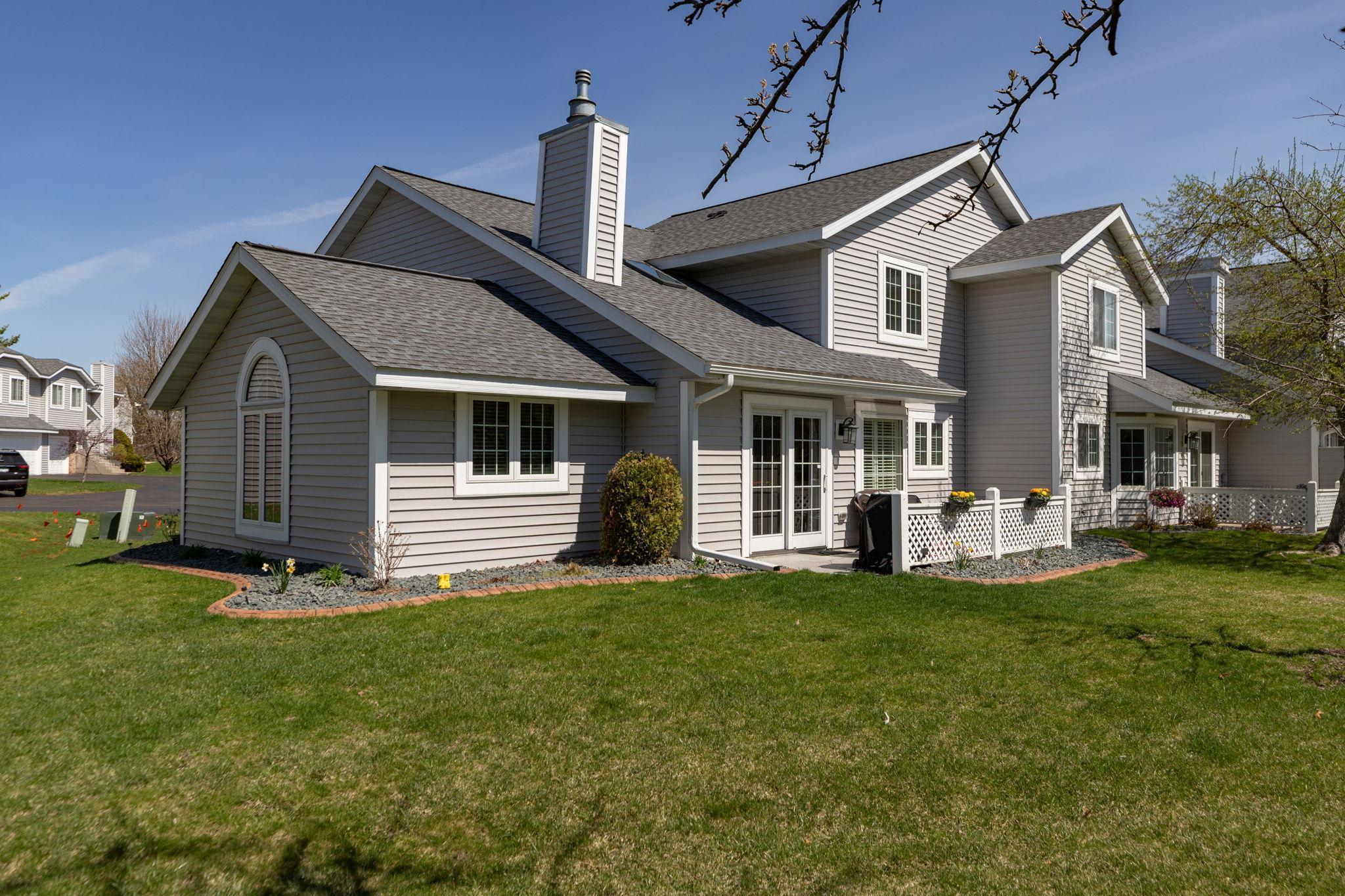 33-web-or-mls-33-Back View.jpg