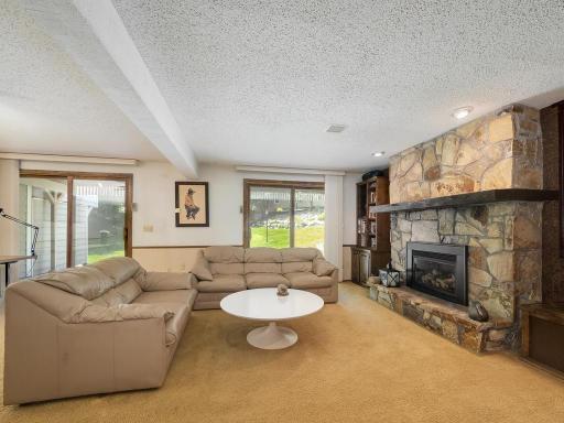 6777 W 82nd Street, Minneapolis, MN 55438
