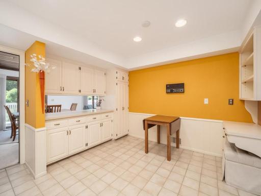 6777 W 82nd Street, Minneapolis, MN 55438
