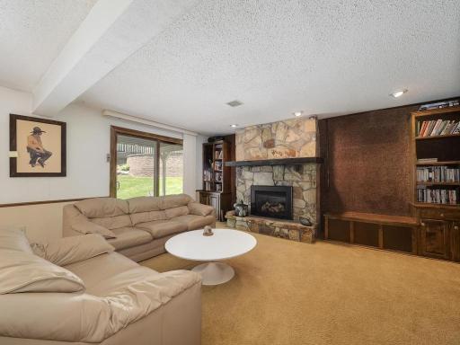 6777 W 82nd Street, Minneapolis, MN 55438