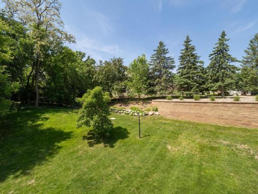 6777 W 82nd Street, Minneapolis, MN 55438
