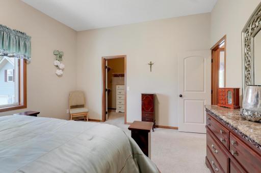 3082 208th Avenue NW, Oak Grove, MN 55011
