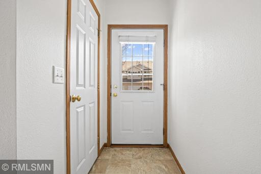 162 Bridgewater Trail-4.jpg