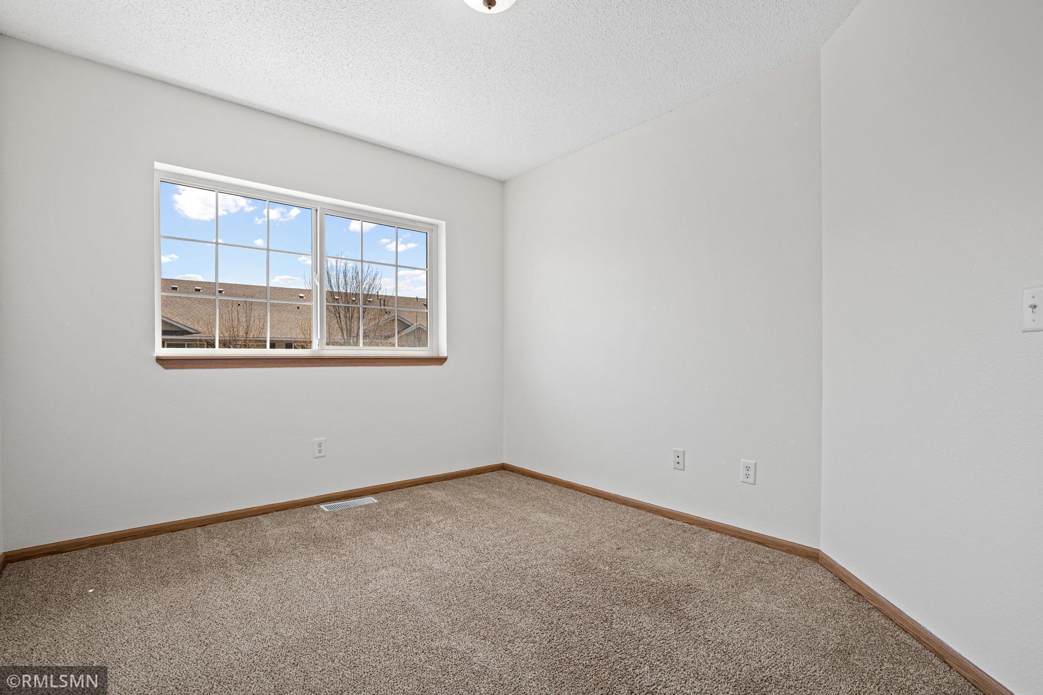 162 Bridgewater Trail-16.jpg