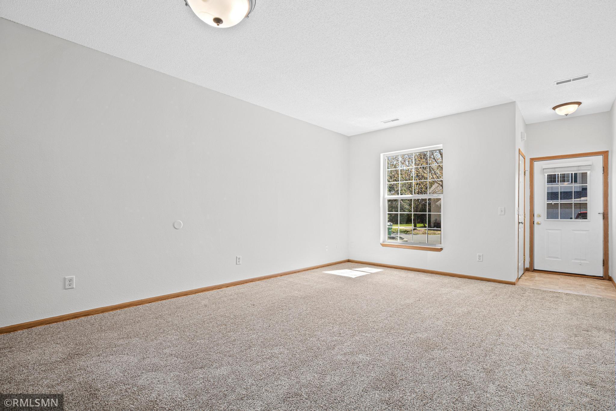 162 Bridgewater Trail-2.jpg