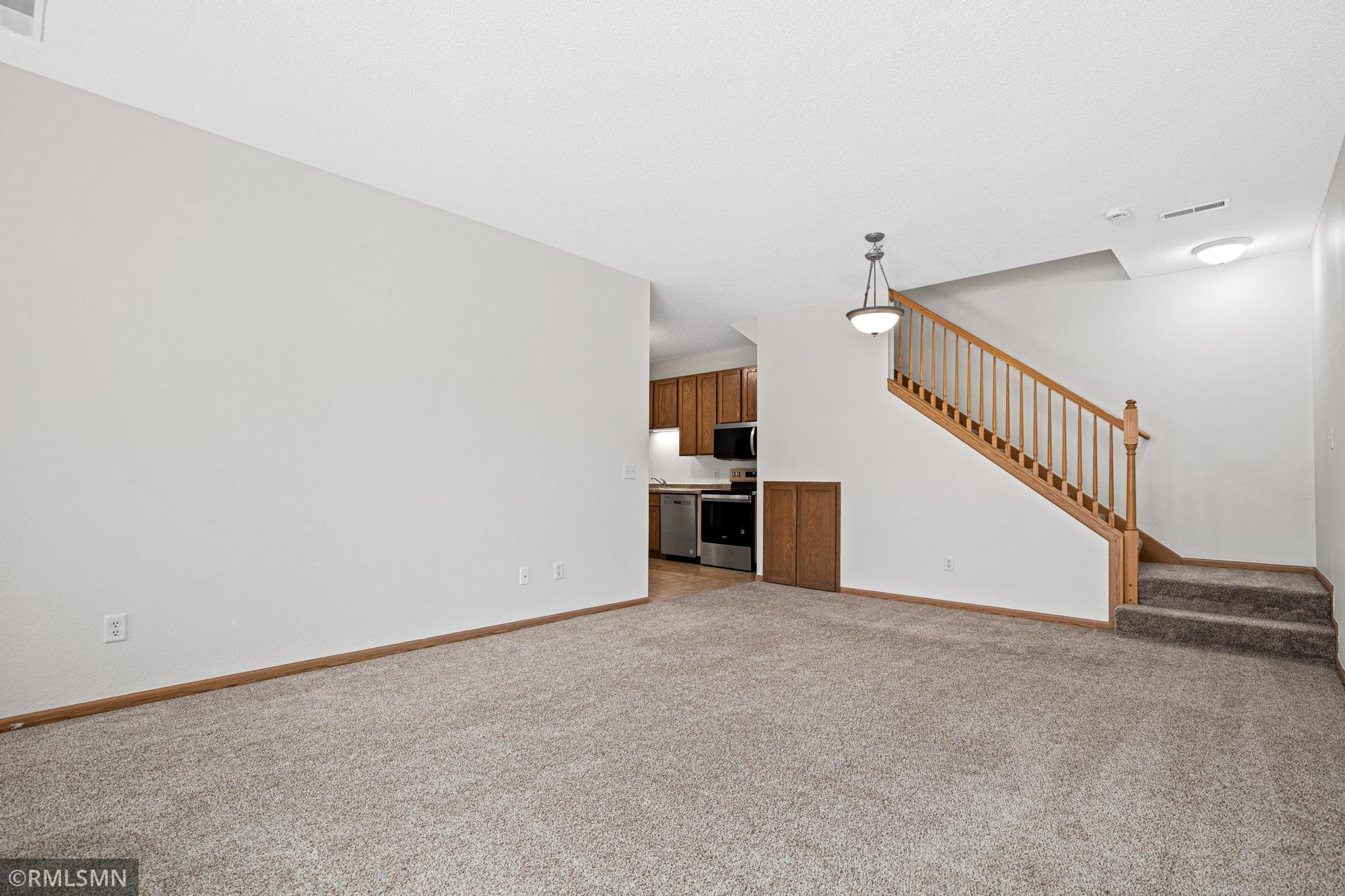 162 Bridgewater Trail-6.jpg