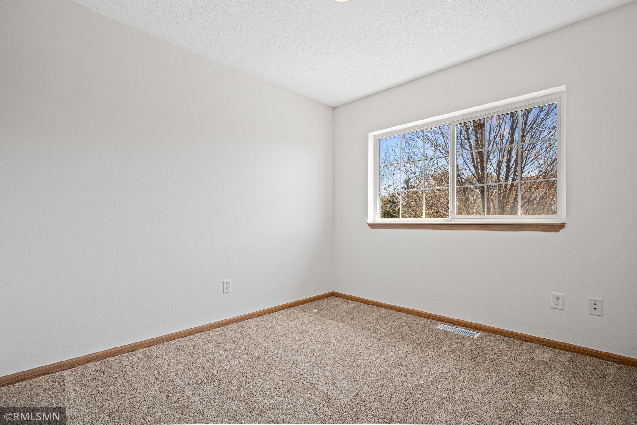 162 Bridgewater Trail-14.jpg