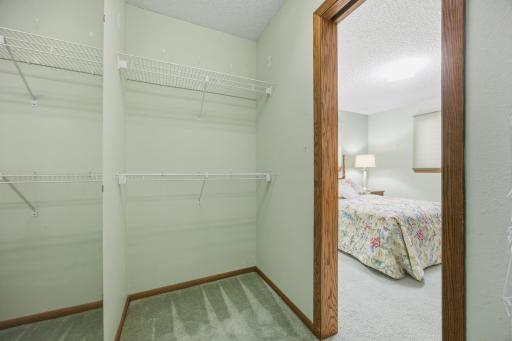 327 10th Avenue S, 3, Fargo, ND 58103