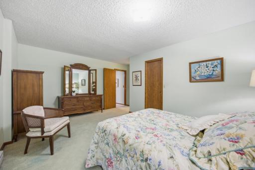 327 10th Avenue S, 3, Fargo, ND 58103