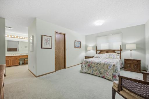 327 10th Avenue S, 3, Fargo, ND 58103