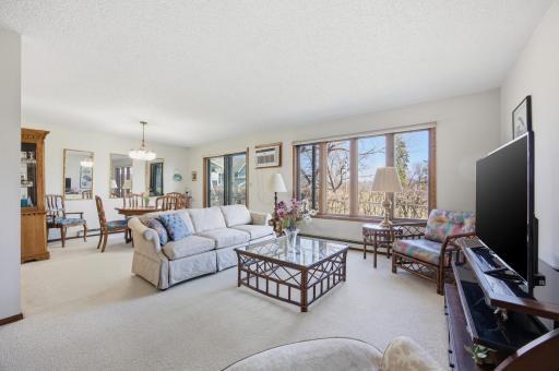 327 10th Avenue S, 3, Fargo, ND 58103