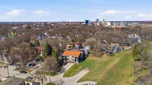327 10th Avenue S, 3, Fargo, ND 58103