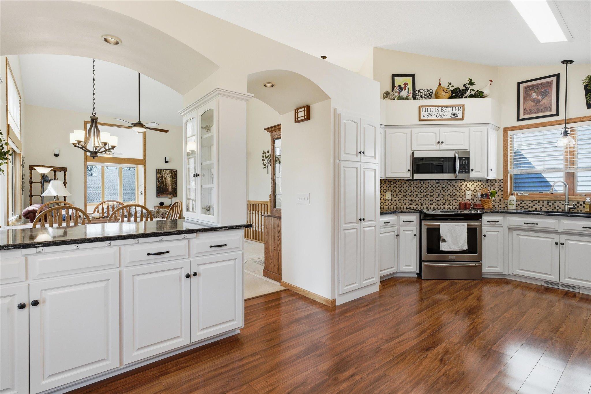 21-2709 Pine Ridge Dr [2994934]- 021.jpg