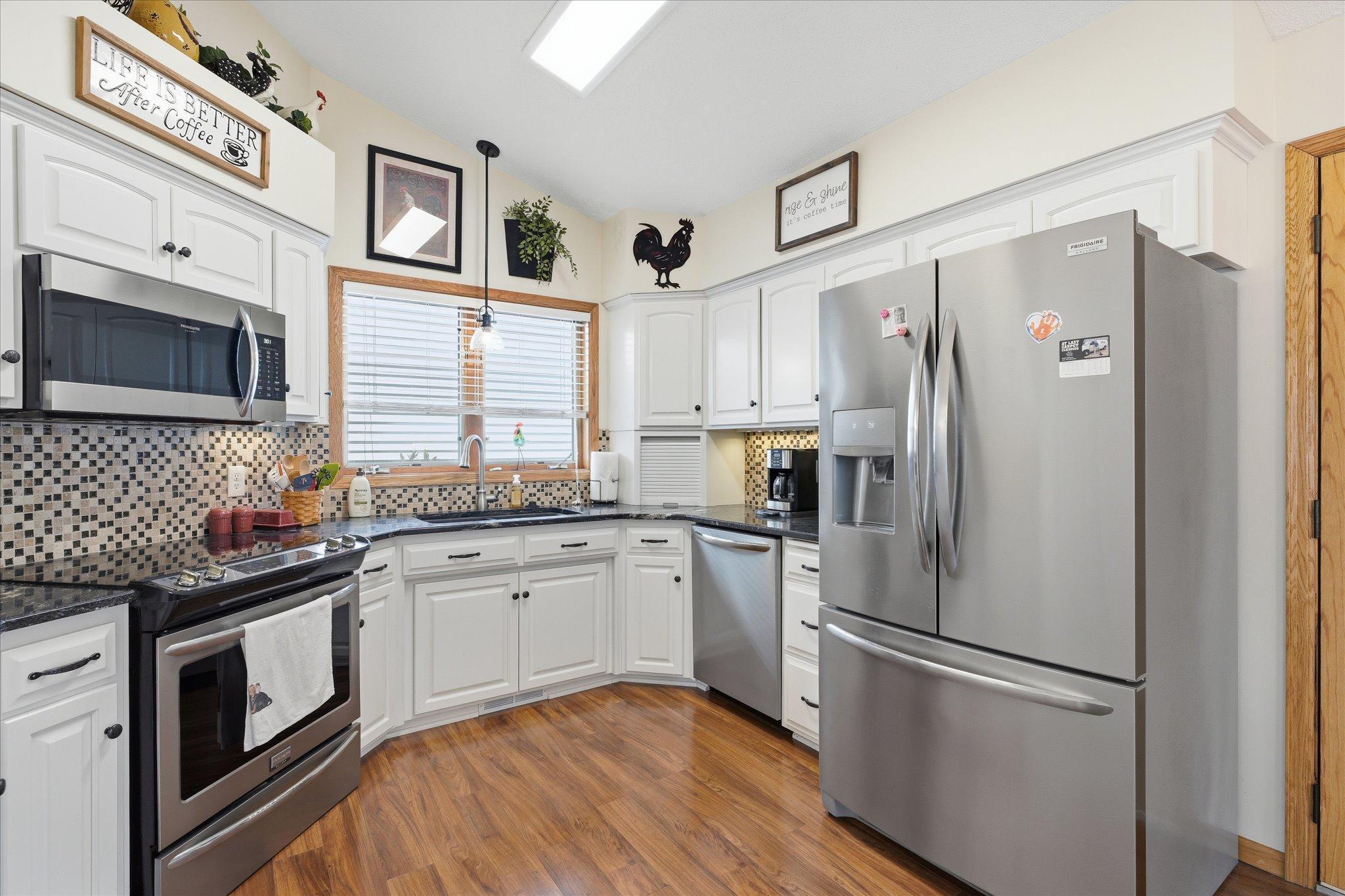 23-2709 Pine Ridge Dr [2994934]- 023.jpg