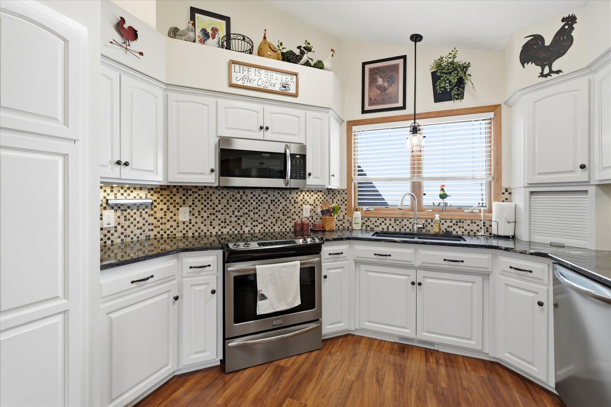 22-2709 Pine Ridge Dr [2994934]- 022.jpg