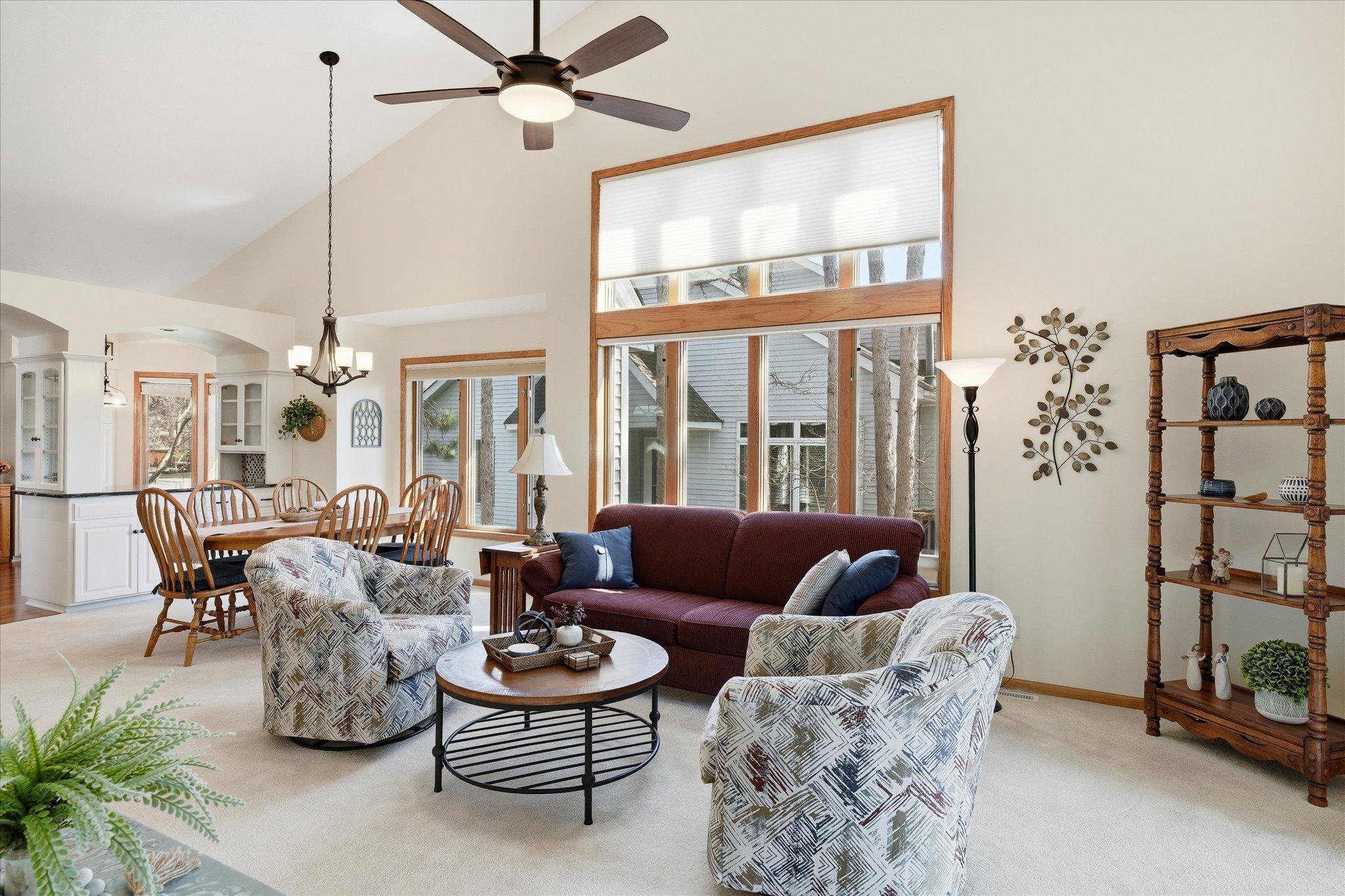 11-2709 Pine Ridge Dr [2994934]- 011.jpg