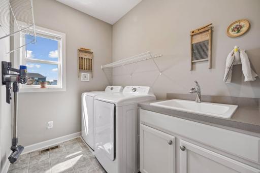 317 Franklin Avenue W, Delano, MN 55328