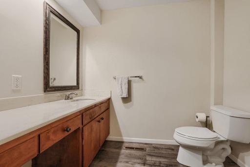 23 Evergreen Rd - Web Quality - 015 - 15 Powder Room.jpg
