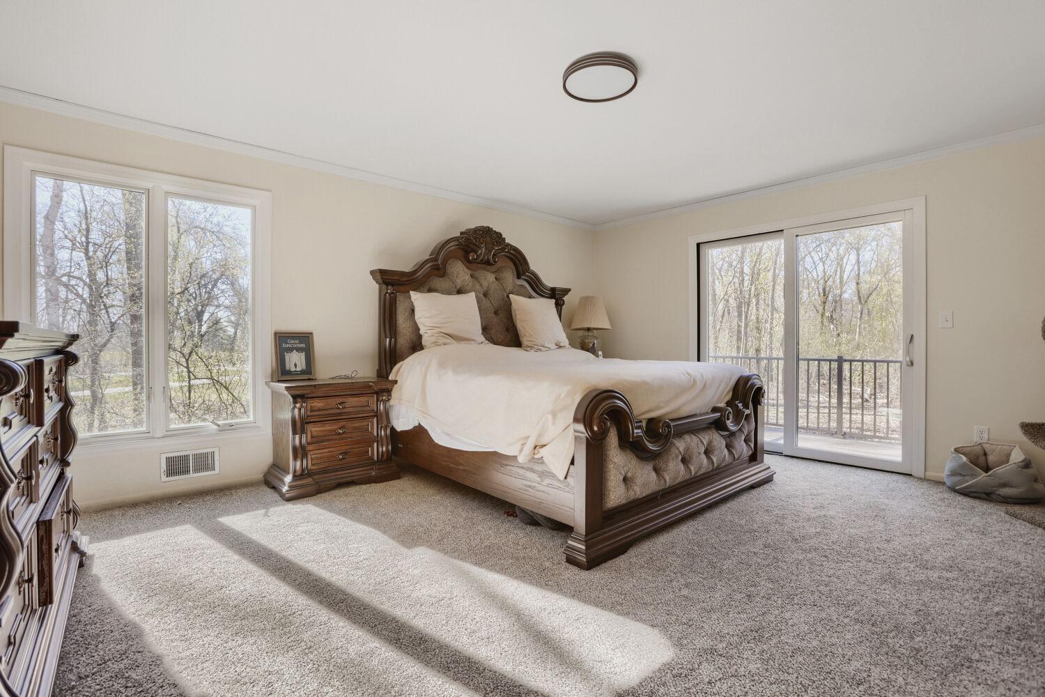 23 Evergreen Rd - Web Quality - 016 - 16 Primary Bedroom.jpg