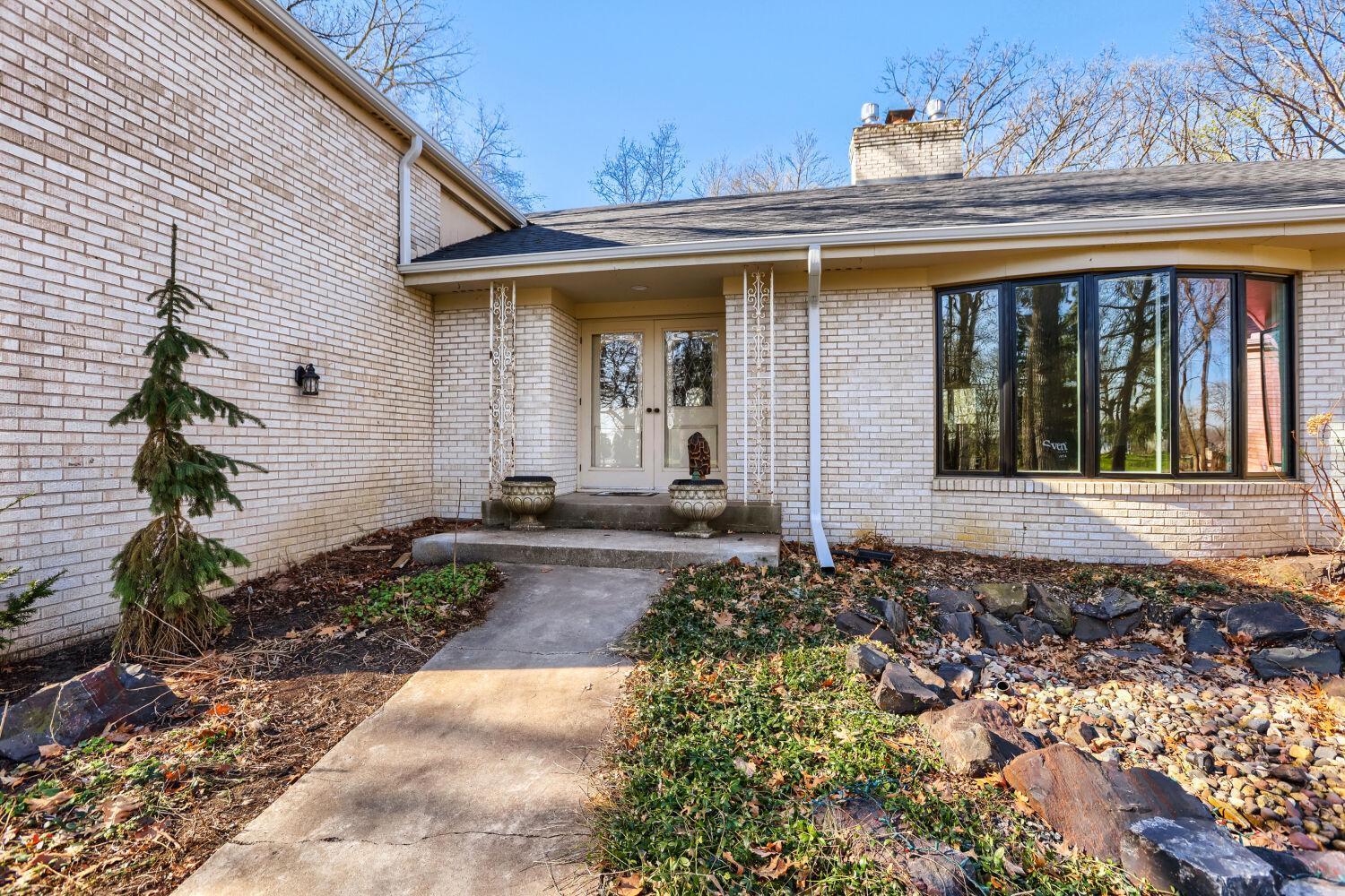 23 Evergreen Rd - Web Quality - 003 - 03 Exterior Front.jpg