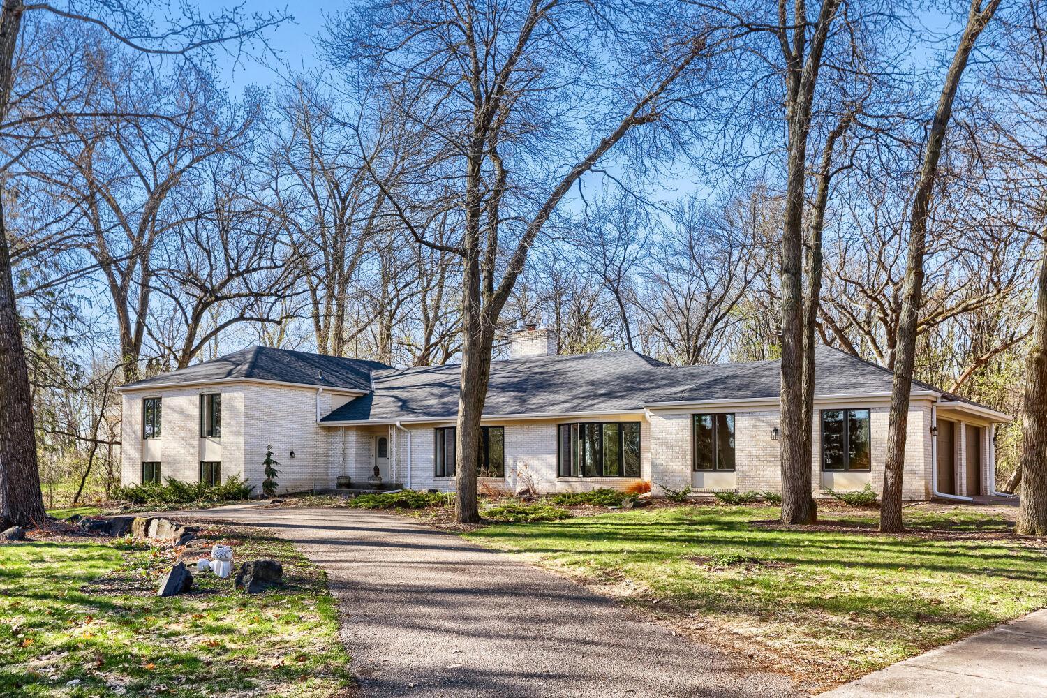 23 Evergreen Rd - Web Quality - 002 - 02 Exterior Front.jpg