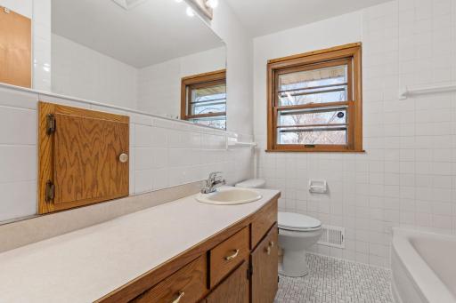 3701 Violet Avenue N, Brooklyn Center, MN 55429