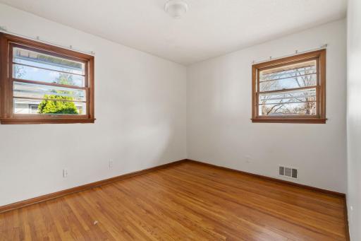 3701 Violet Avenue N, Brooklyn Center, MN 55429