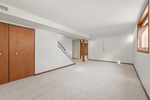 3701 Violet Avenue N, Brooklyn Center, MN 55429