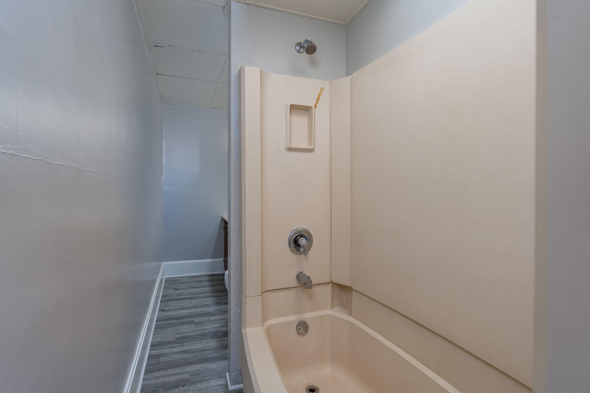 138 N Main St-15.jpg