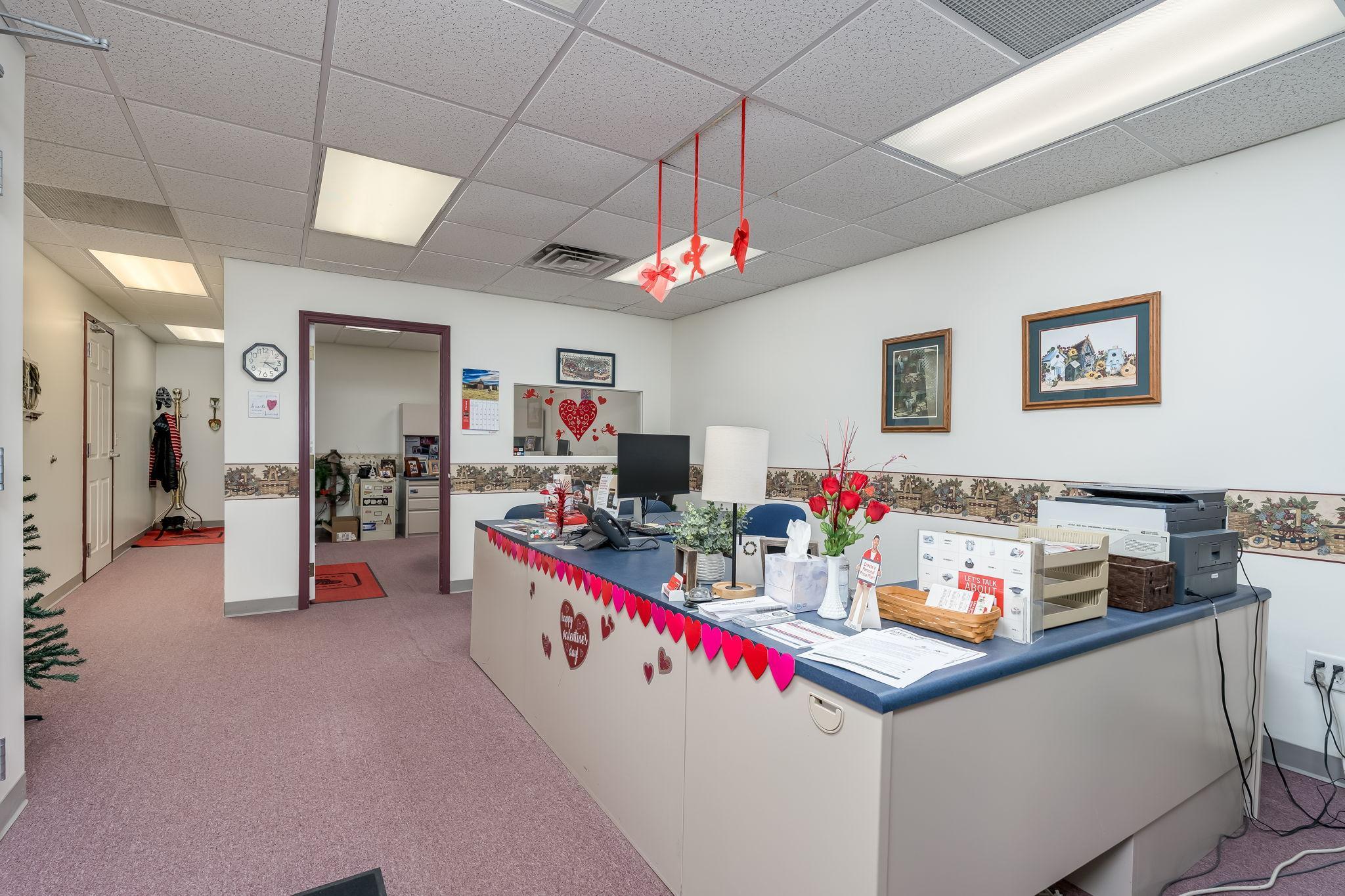 138 N Main St-39.jpg