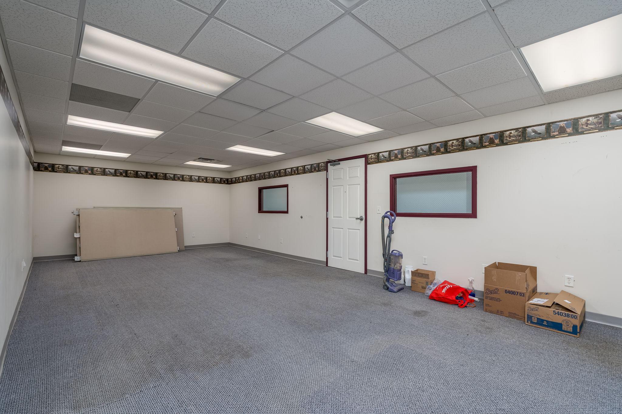 138 N Main St-35.jpg