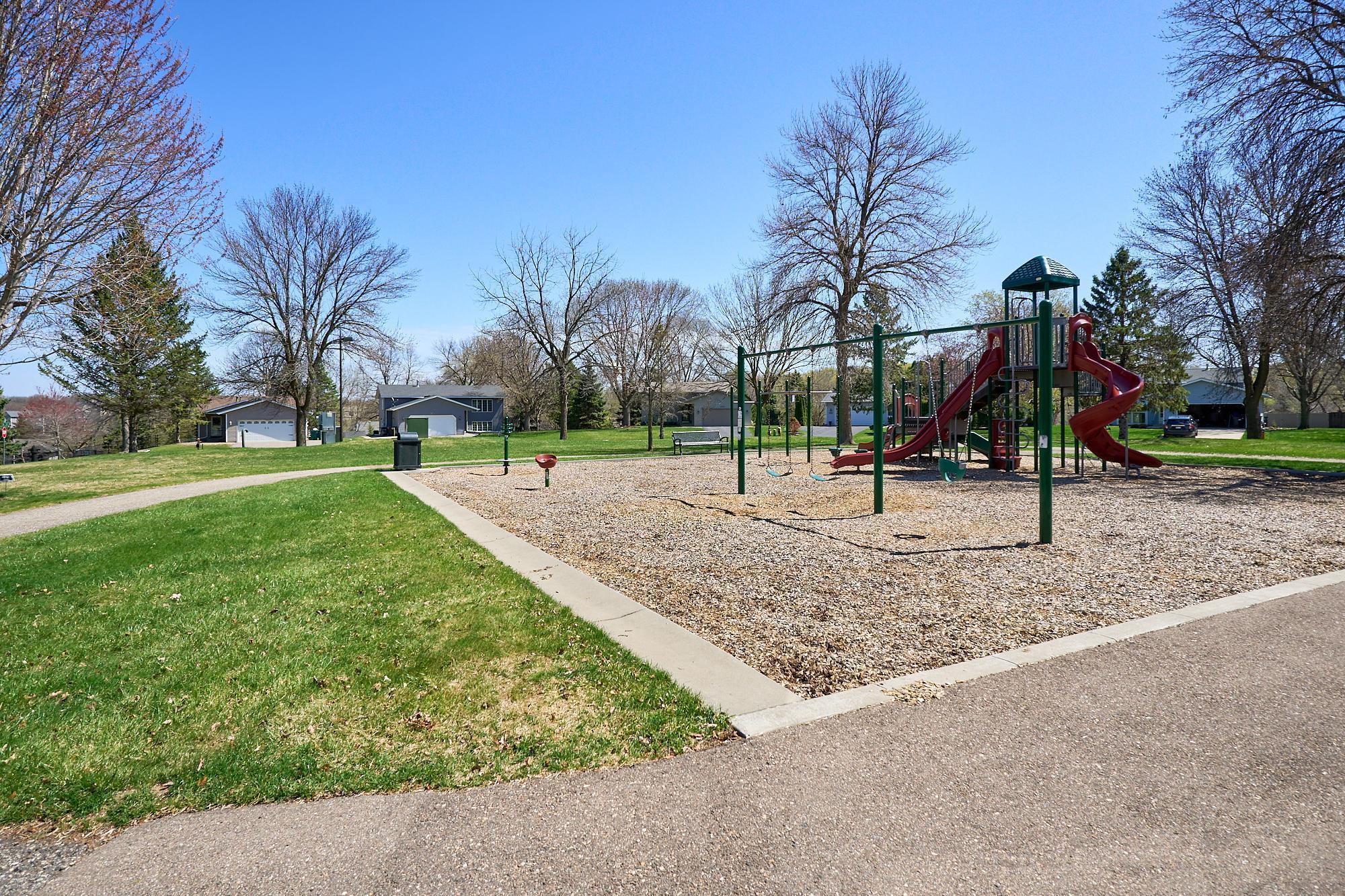 Katy Hills Park, a neighborhood playground & walking path