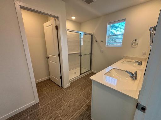 Primary Private Bath